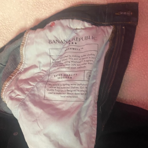 Banana Republic Dark Blue Denim Skirt with Contrast Stitching - Picture 3 of 4